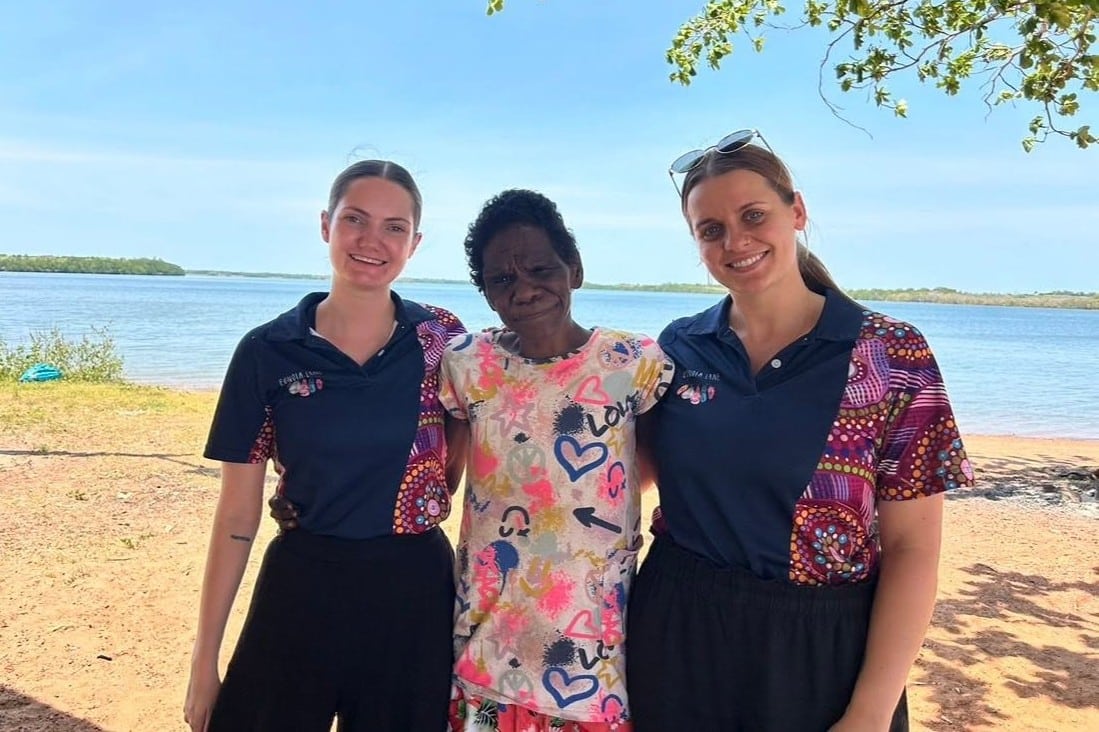 Cairns Team with client
